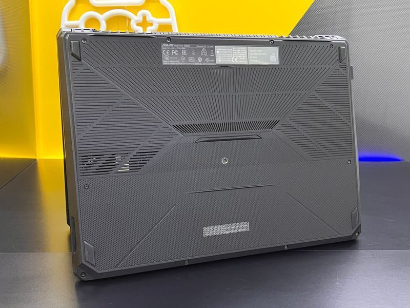 Asus Tuf F15 - GTX1650/Ryzen5-3550H/16gb N100082 фото