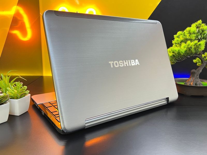 Toshiba Satellite L955D N100161 фото