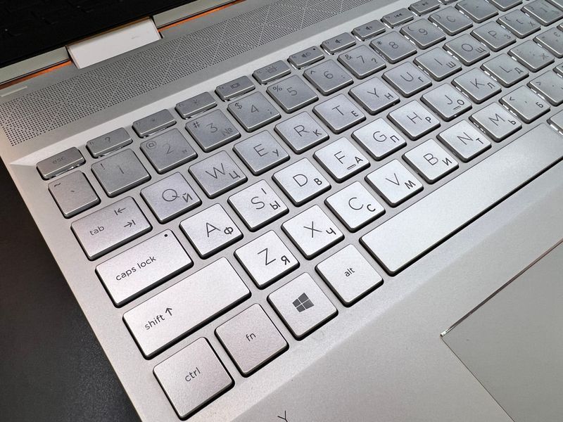 HP Envy 15 - Core i7-10105U/16gb/256gb N100148 фото