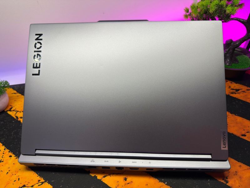 Lenovo Legion 5 Slim 16" 2.5K 165Гц Ryzen 7 7435HS / 16GB DDR5 / 1TB SSD / RTX 4070 8GB N100335 фото