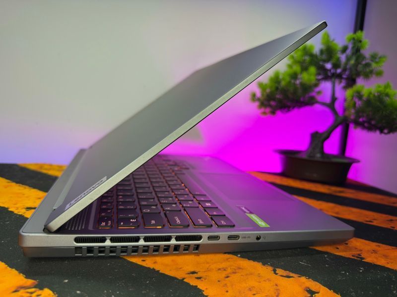 Lenovo Legion 5 Slim 16" 2.5K 165Гц Ryzen 7 7435HS / 16GB DDR5 / 1TB SSD / RTX 4070 8GB N100335 фото